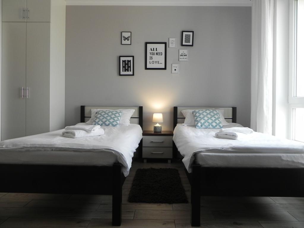 Bedroom Apartments Krzywoustego 14 ชเตชชิน ภายนอก รูปภาพ