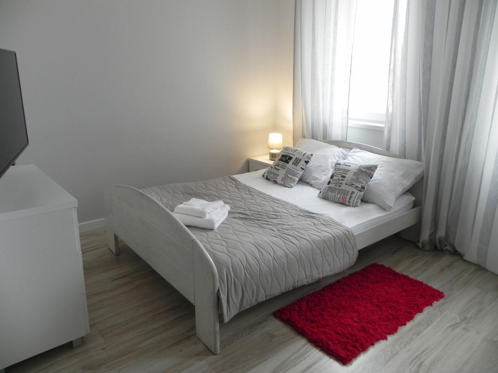 Bedroom Apartments Krzywoustego 14 ชเตชชิน ภายนอก รูปภาพ